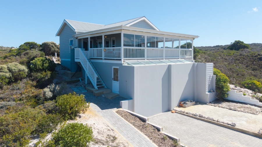 2 Bedroom Property for Sale in Suiderstrand Western Cape